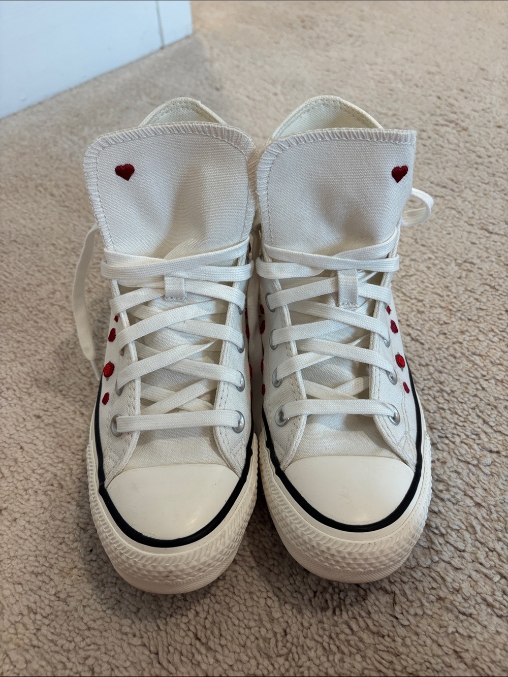Converse White High-Top Sneakers with Red Heart Details - Picture 6 of 6